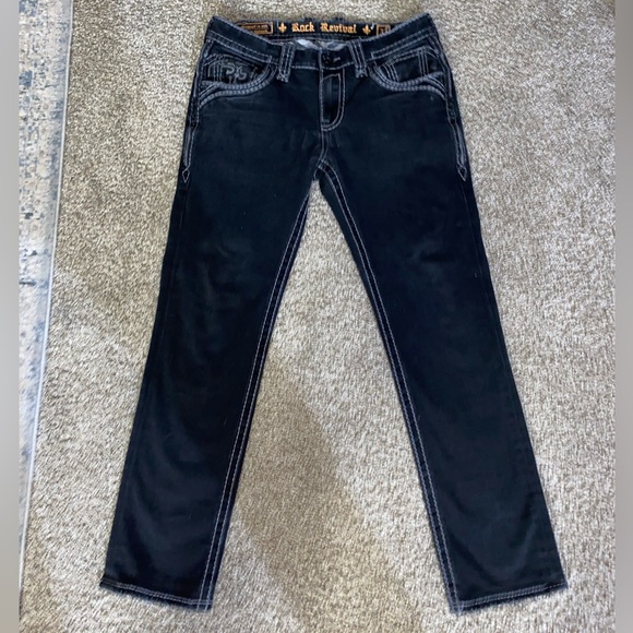 Men’s Rock Revival straight jeans.